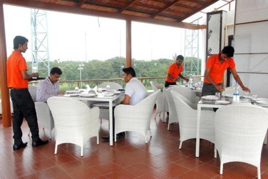 Mak Hotel Bangalore Luaran gambar